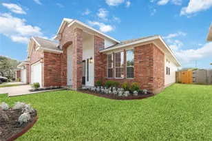 20215 Enchanted Rose Ln, Cypress, TX 77433 - Photo 2