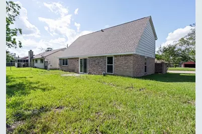 10146 Valley Club Drive, Houston, TX 77078 - Photo 12