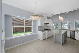 1431 N Medio River Cir, Sugar Land, TX 77478 - Photo 10