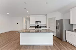 1026 Great Barracuda Ln, Alvin, TX 77511 - Photo 6