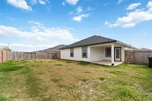 1026 Great Barracuda Ln, Alvin, TX 77511 - Photo 6