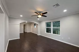 8226 Harding St, Houston, TX 77012 - Photo 2