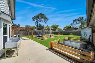 16406 Shady Elms Dr, Houston, TX 77059 - Photo 24
