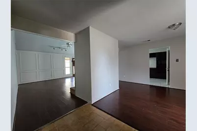 1818 Pine Hollow Drive, Missouri City, TX 77489 - Photo 4