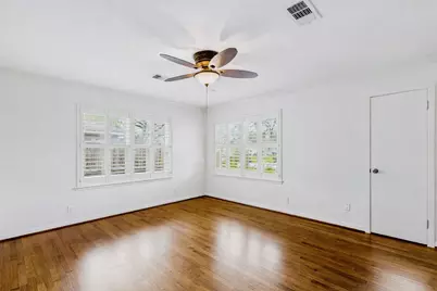 2038 Viking Drive, Houston, TX 77018 - Photo 12