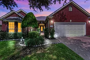 12615 Taylorwood Ln, Houston, TX 77070 - Photo 2