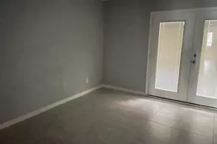 12633 Memorial Dr, Houston, TX 77024 - Photo 2