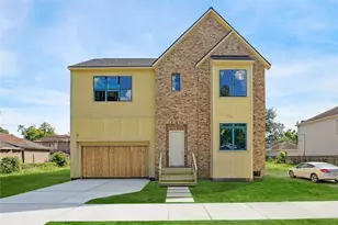 830 E 27th St, Houston, TX 77009 - Photo 1