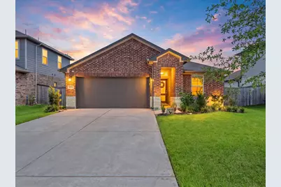 10716 Discovery Lane, Texas City, TX 77951 - Photo 1