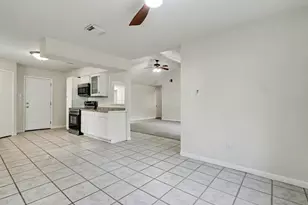 2922 Park Garden Dr, Houston, TX 77339 - Photo 10