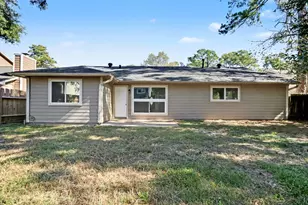 2922 Park Garden Dr, Houston, TX 77339 - Photo 24