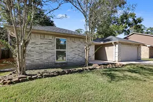 2922 Park Garden Dr, Houston, TX 77339 - Photo 2