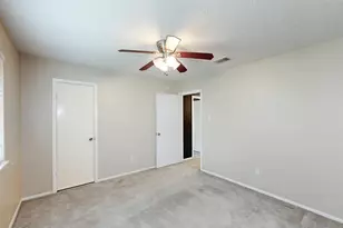 13918 Grosvenor St, Houston, TX 77034 - Photo 22