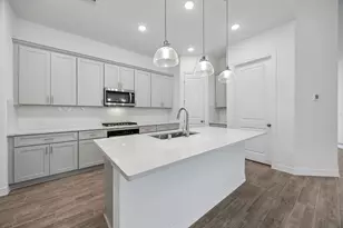 13710 Ballast Grn Dr, Texas City, TX 77568 - Photo 6