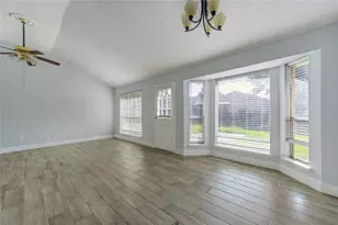 7506 Stone Pine Ln, Houston, TX 77041 - Photo 6