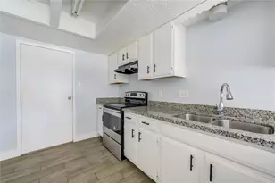 7506 Stone Pine Ln, Houston, TX 77041 - Photo 10