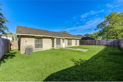 7506 Stone Pine Lane, Houston, TX 77041 - Photo 20