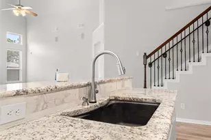 13726 Sandy Bend Ct, Houston, TX 77044 - Photo 16