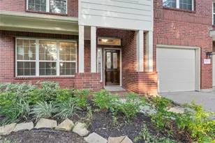 13726 Sandy Bend Ct, Houston, TX 77044 - Photo 4