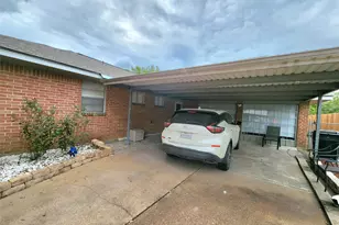 9762 Rambling Trail, Houston, TX 77089 - Photo 2