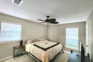 9762 Rambling Trail, Houston, TX 77089 - Photo 12