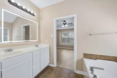 21818 Mount Hunt Drive, Houston, TX 77388 - Photo 18