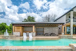 206 Elm St, Highlands, TX 77562 - Photo 2