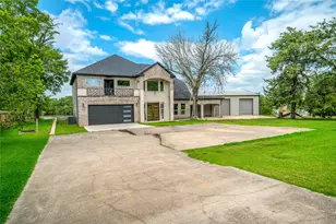 206 Elm St, Highlands, TX 77562 - Photo 10