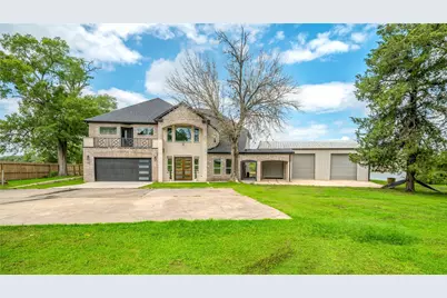 206 Elm Street, Highlands, TX 77562 - Photo 10