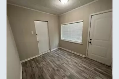 5655 Belneath Street, Houston, TX 77033 - Photo 6