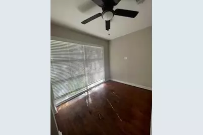 5655 Belneath Street, Houston, TX 77033 - Photo 10