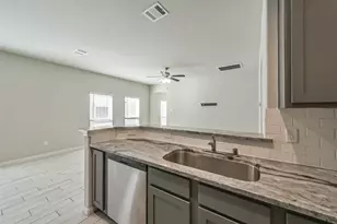 412 Emerald Thicket Ln, Houston, TX 77336 - Photo 14