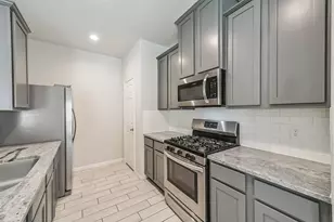 412 Emerald Thicket Ln, Houston, TX 77336 - Photo 10