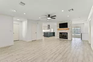 9206 W Sterling Dr, Pearland, TX 77584 - Photo 14