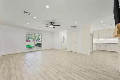 9206 W Sterling Drive, Pearland, TX 77584 - Photo 12