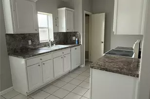 135 Kellyn Oaks Dr, Conroe, TX 77306 - Photo 2