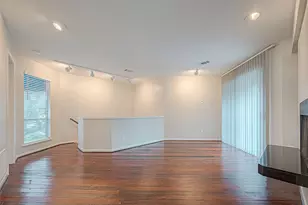 2029 Dunlavy St, Houston, TX 77006 - Photo 20