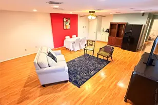 7338 Birchtree Forest Dr, Houston, TX 77088 - Photo 4