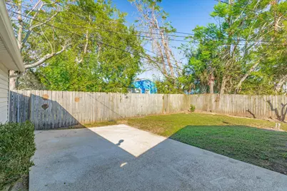 114 Tarpon Avenue, Galveston, TX 77550 - Photo 8
