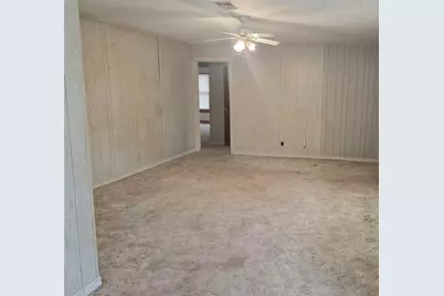 702 E Trinity Street, Victoria, TX 77901 - Photo 6
