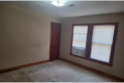 702 E Trinity Street, Victoria, TX 77901 - Photo 16