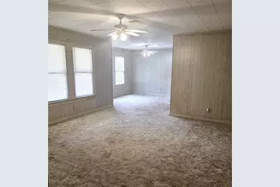 702 E Trinity Street, Victoria, TX 77901 - Photo 8