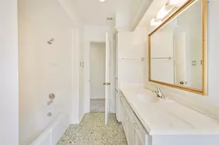 5602 Green Springs Dr, Houston, TX 77066 - Photo 30