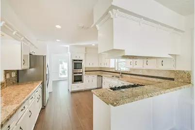 5602 Green Springs Drive, Houston, TX 77066 - Photo 14