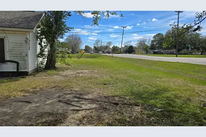 3100 12th Street, Bay City, TX 77414 - Photo 2