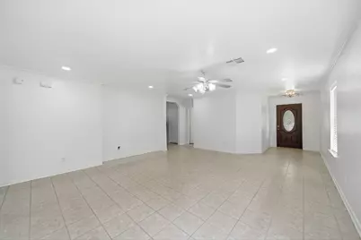 3209 Wheatmeadow Court, Pearland, TX 77581 - Photo 4