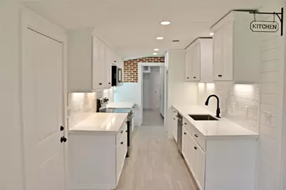 528 Prairie Street, Columbus, TX 78934 - Photo 4