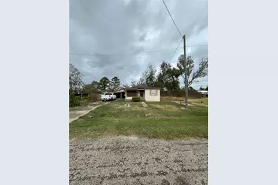 312 Willow Street, Sweeny, TX 77480 - Photo 2