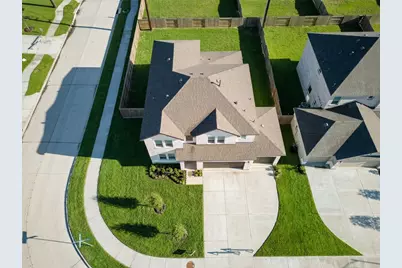 8326 Amethyst Valley Lane, Angleton, TX 77515 - Photo 2