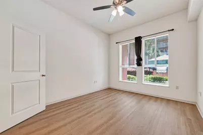 3505 Sage #115, Houston, TX 77056 - Photo 14